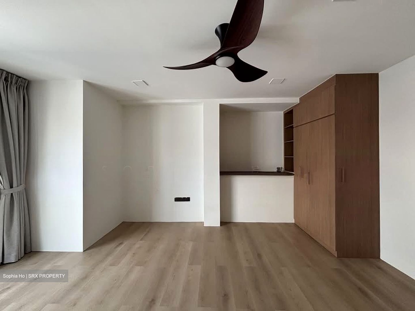 Sims Avenue (D14), Shop House #603652881